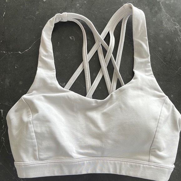 Lululemon Free to be serene C/D sports bra Sz 4 - Picture 2 of 5